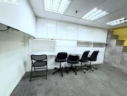 High Street Centre (D6), Office #557796701